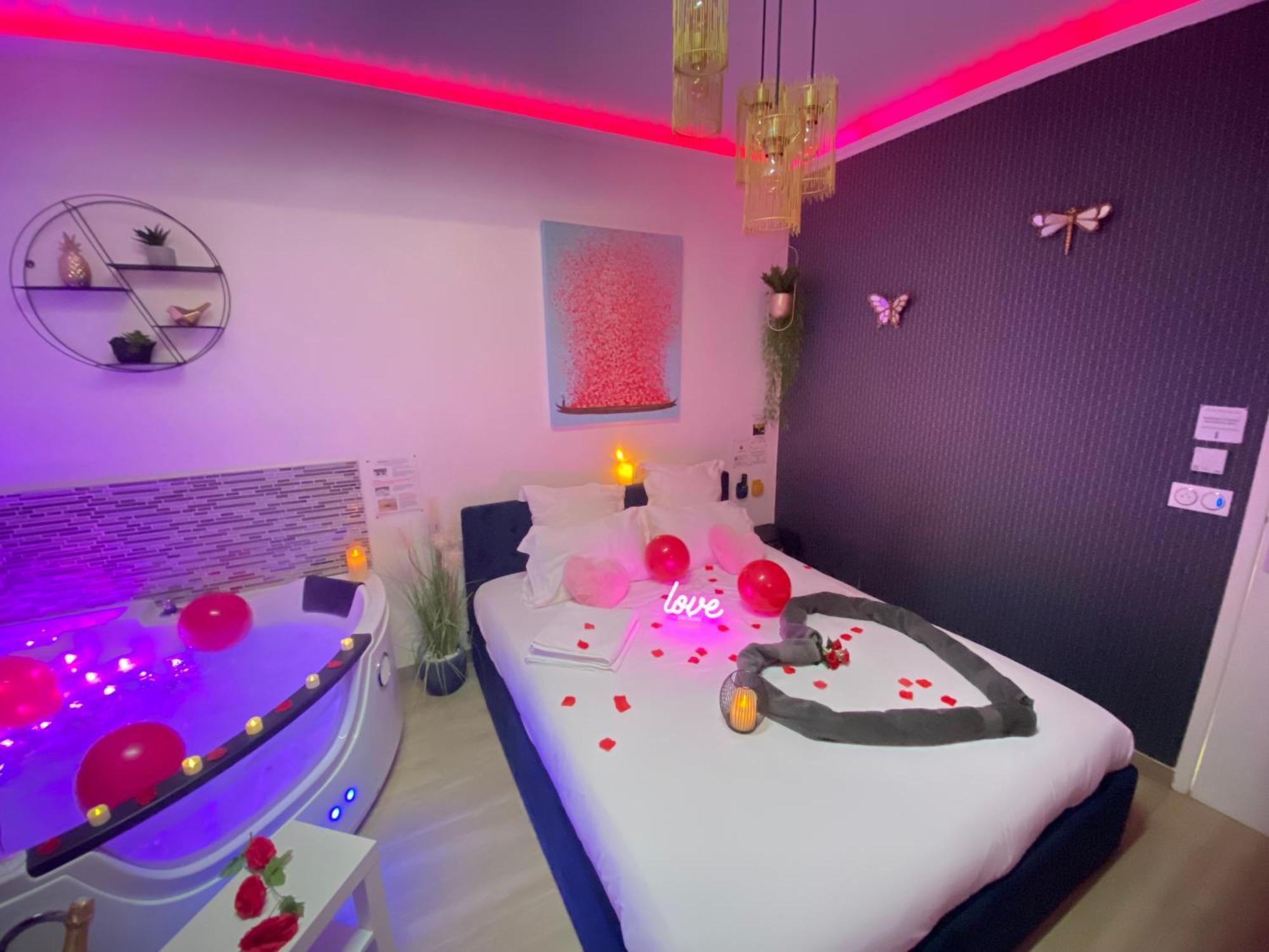 L'Escale Balneo'Romantique - Loveroom - Jacuzzi & Petit Dejeuner Villiers-sur-Marne Exteriér fotografie